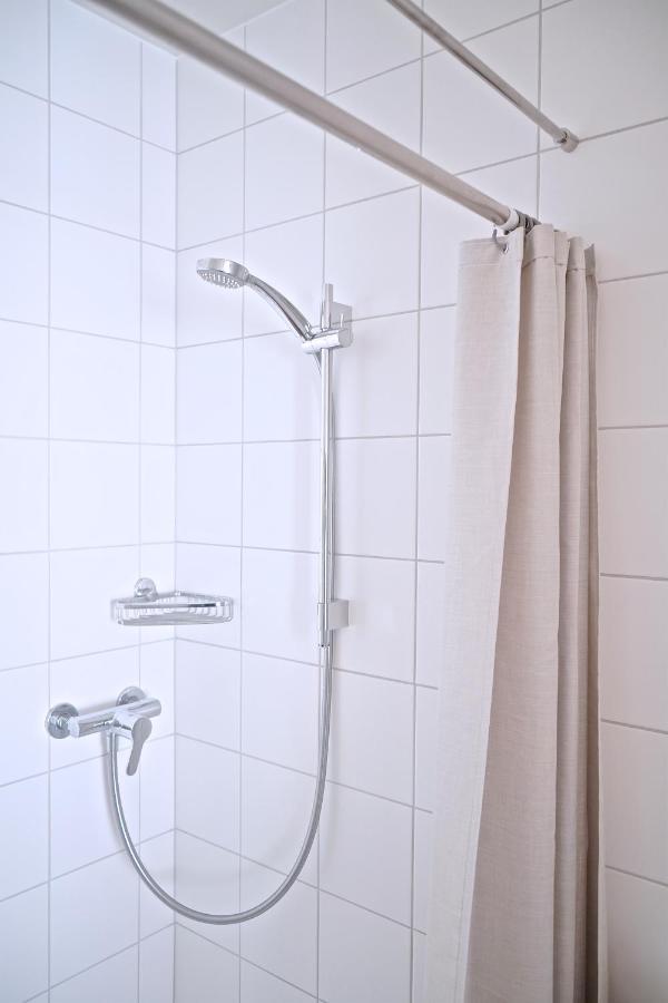 Auberge Des Vergers Meyrin Ngoại thất bức ảnh